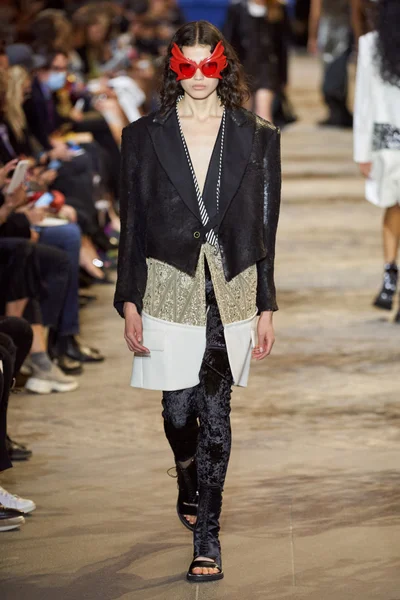 Look 21